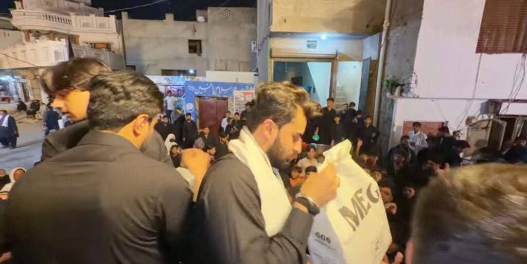 نیاز یا مارکیٹنگ؟ رجب بٹ کو شدید تنقید کا سامنا نیاز یا مارکیٹنگ؟ رجب بٹ کو شدید تنقید کا سامنا