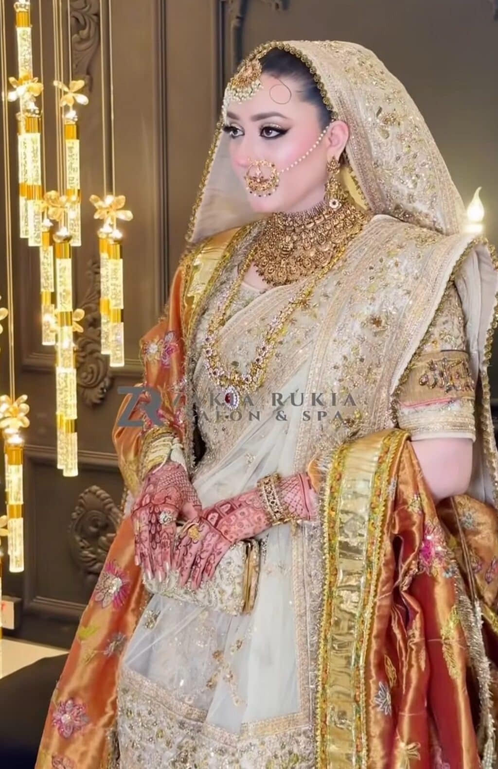 مومنہ اقبال اور حمزہ حبیب کا نکاح فوٹو شوٹ