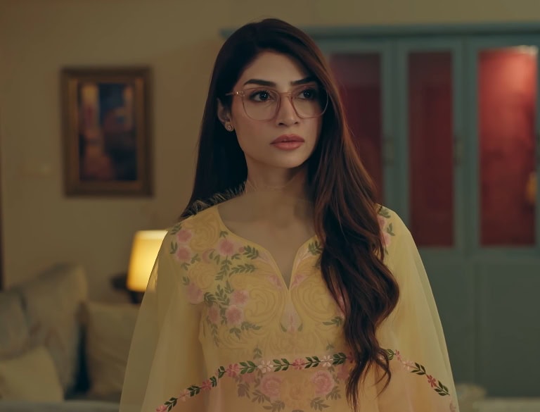 زویا ناصر نے بس تیرا ساتھ ہو میں بدمعاش کا کردار ادا کرنے پر کھل کر بات کی۔ زویا ناصر نے بس تیرا ساتھ ہو میں بدمعاش کا کردار ادا کرنے پر کھل کر بات کی۔