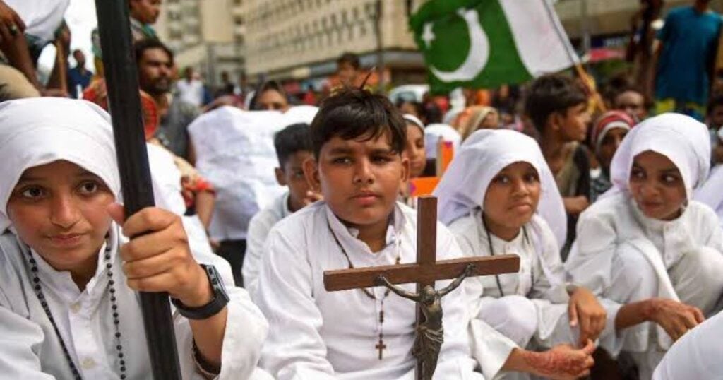 ثانیہ سعید نے پروڈیوسرز پر زور دیا کہ وہ ڈراموں میں دوسرے مذاہب کی تصویر کشی کریں۔