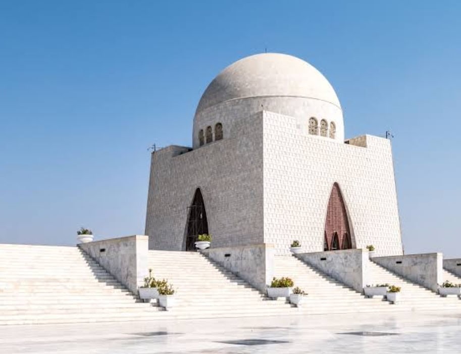 شرمیلا فاروقی کا فرانس اور کراچی کے موازنہ کے بارے میں تازہ ترین بیان
