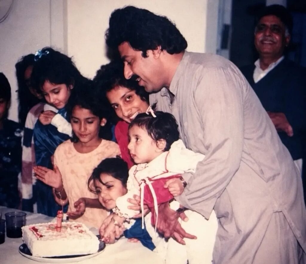 شفیع محمد کی بیٹی نے اپنے والدین کی شادی کی خوبصورت یادیں شیئر کیں۔
