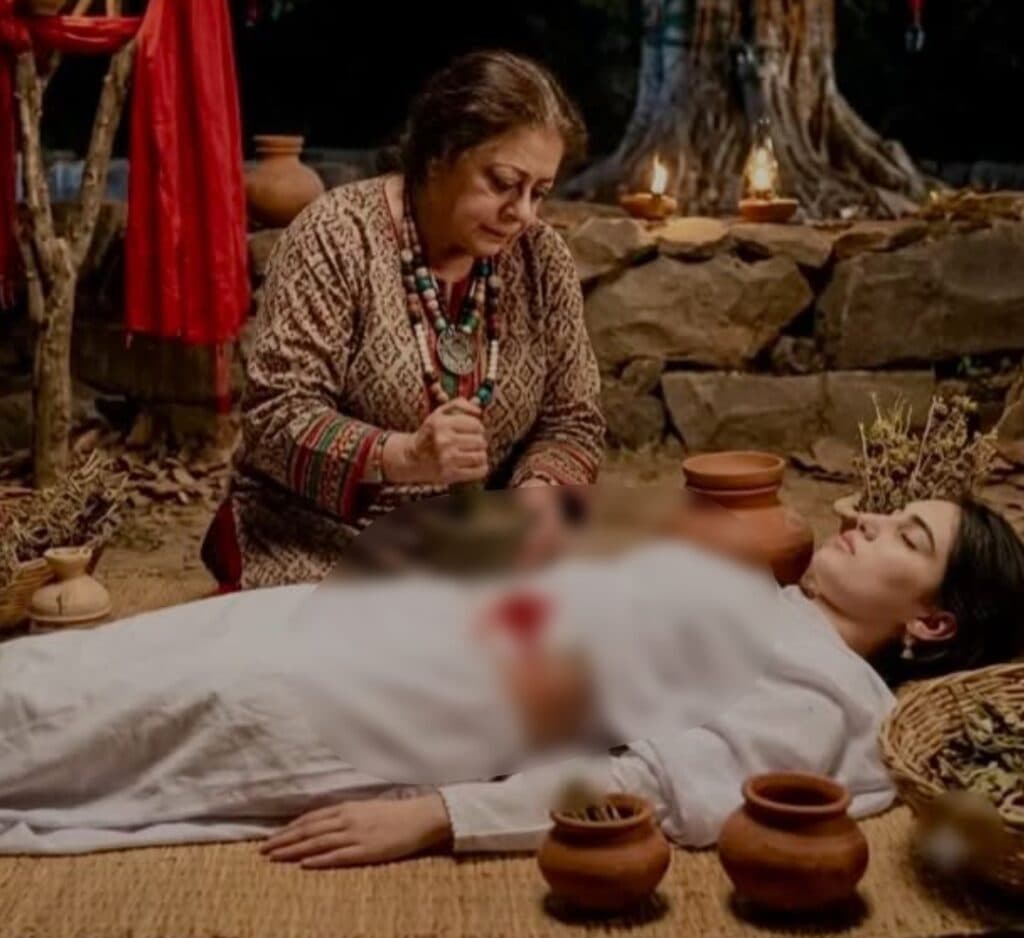سیمی راحیل نے زنجیرین کے غیر متوقع موڑ سے تجسس کو جنم دیا۔