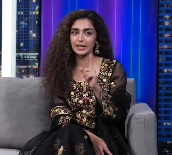 ہاجرہ یامین متاثر کن اداکاروں میں تبدیل ہونے پر