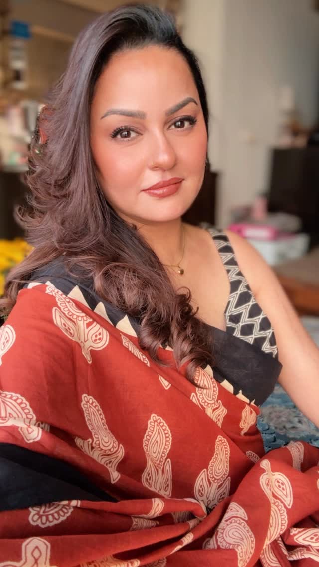 جویریہ عباسی نے جعلی شوبز شادیوں کے بارے میں بات کر دی۔ جویریہ عباسی نے جعلی شوبز شادیوں کے بارے میں بات کر دی۔