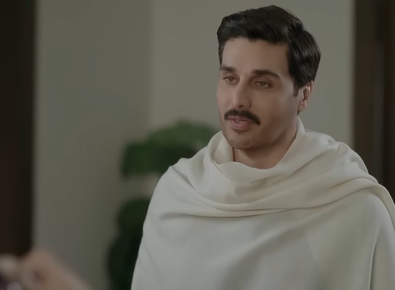 احسن خان آپ کی عزت کو اسپیشل بناتا ہے۔