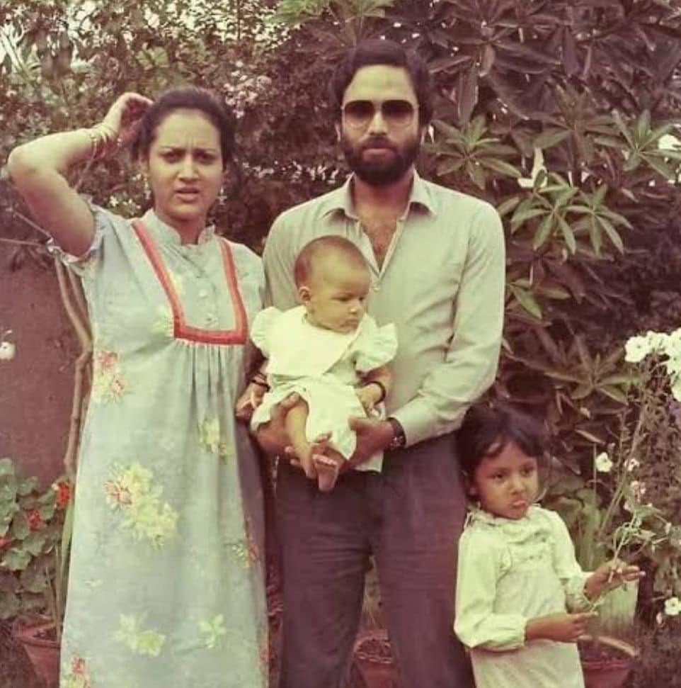 بشریٰ انصاری نے انکشاف کیا کہ ان کے شوہر اپنے سٹارڈم کو سنبھال نہیں سکتے تھے۔ بشریٰ انصاری نے انکشاف کیا کہ ان کے شوہر اپنے سٹارڈم کو سنبھال نہیں پائے