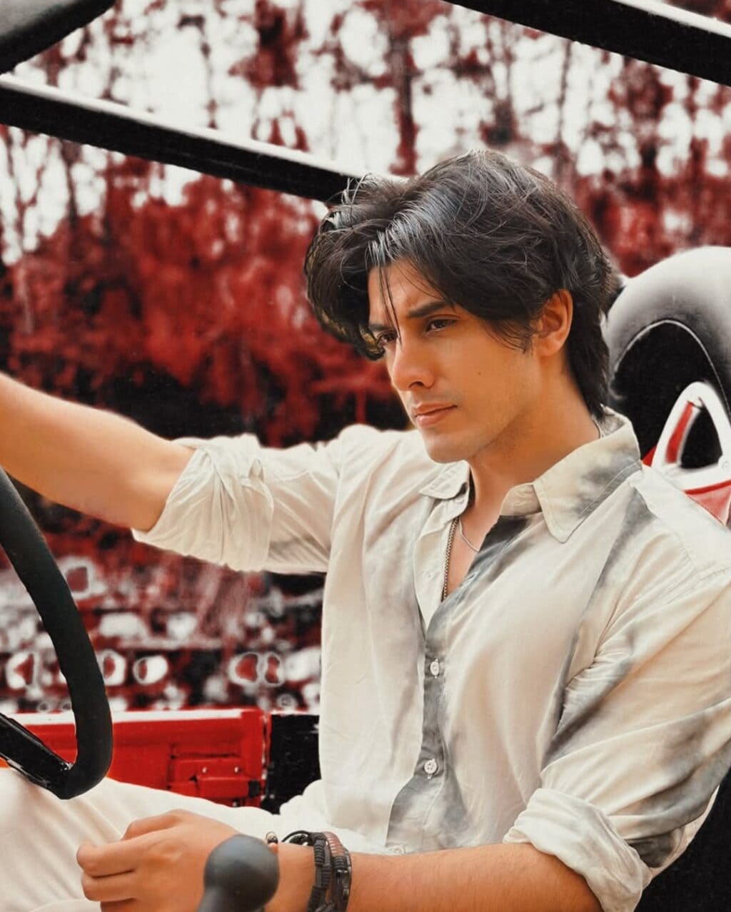 سحر ہاشمی نے اپنی زنجیریں پوسٹ پر دانیال ظفر کے سرد رویے کے بارے میں سحر ہاشمی نے اپنی زنجیریں پوسٹ پر دانیال ظفر کے سرد رویے کے بارے میں