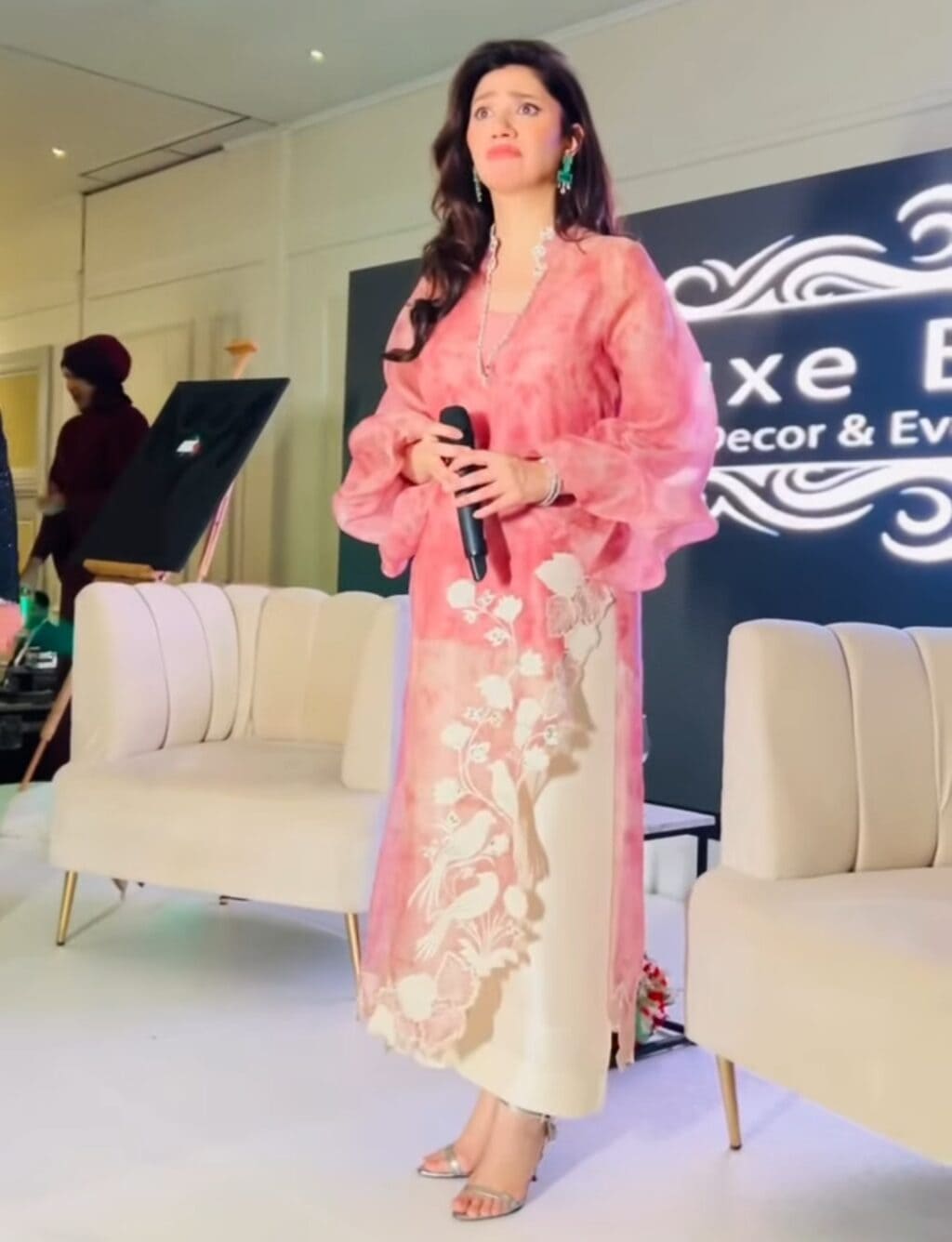 ماہرہ خان کو اپنی منافقت پر ردعمل کا سامنا