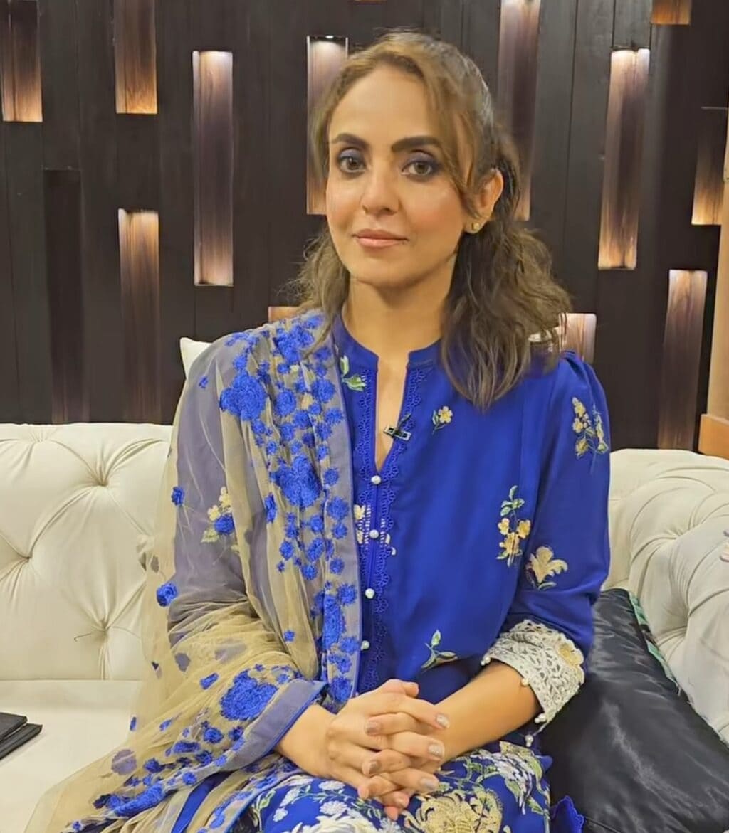 نادیہ خان نے صائمہ اکرم چوہدری پر جوابی وار کیا۔ نادیہ خان نے صائمہ اکرم چوہدری پر جوابی وار کیا۔