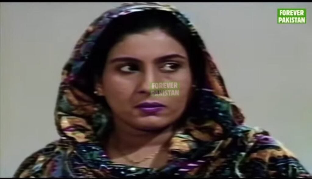نیلوفر عباسی کا کہنا ہے کہ کاسمیٹک طریقہ کار انفرادیت کو مٹا دیتا ہے۔