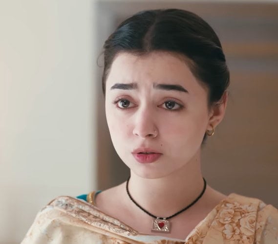 زنجیریں کی شیریں سجل علی کے ساتھ سٹار پلس جیسے مناظر پر پرفارم کر رہی ہیں۔ زنجیریں کی شیریں سجل علی کے ساتھ سٹار پلس جیسے مناظر پر پرفارم کر رہی ہیں۔