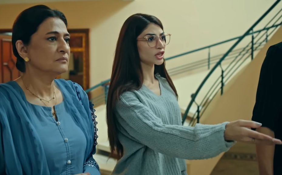نادیہ خان بس تیرا ساتھ ہو سے مرسلین کی فیملی کو روسٹ کر رہی ہیں۔ نادیہ خان بس تیرا ساتھ ہو سے مرسلین کی فیملی کو روسٹ کر رہی ہیں۔