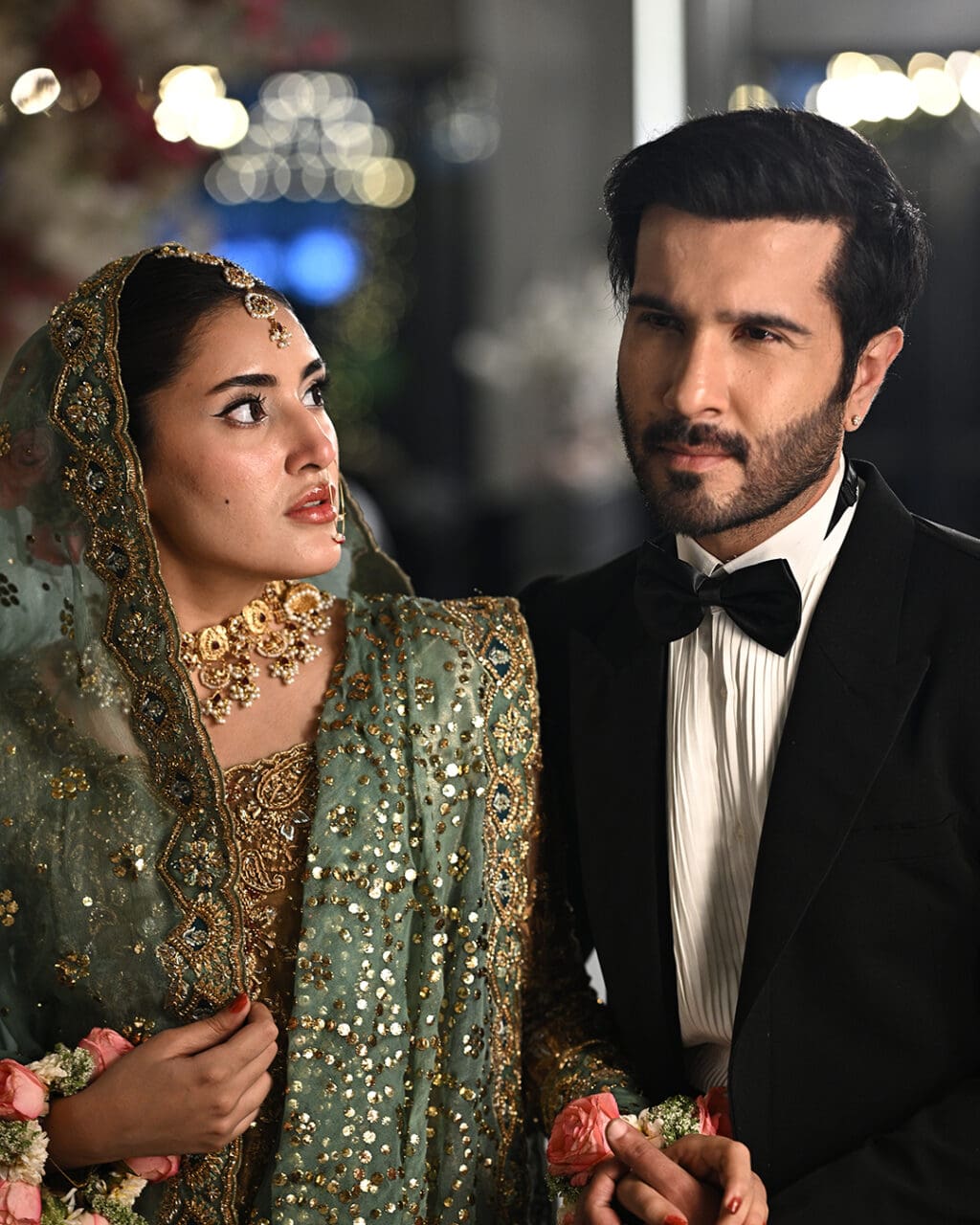 پاکستانی ڈرامہ دلہن نے شادی کی رات شوہروں کو باہر نکال دیا۔ پاکستانی ڈرامہ دلہن نے شادی کی رات شوہروں کو باہر نکال دیا۔