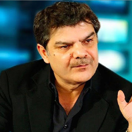 فرانسیسی ڈیزائنر محمود بھٹی مبشر لقمان کو صفائی کرنے والوں کے پاس لے گئے۔ فرانسیسی ڈیزائنر محمود بھٹی مبشر لقمان کو صفائی کرنے والوں کے پاس لے گئے۔
