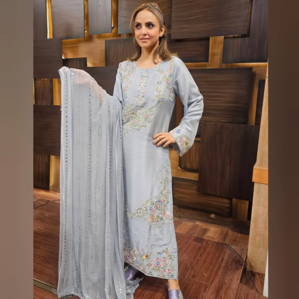 نادیہ خان فیملی پلاننگ کے بارے میں بات کرتے ہوئے جذباتی ہو گئیں۔ آٹو ڈرافٹ