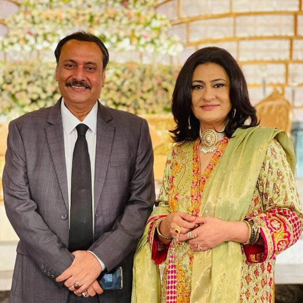 صبا حمید سے طلاق کے بارے میں وسیم عباس کا سفاکانہ بیان صبا حمید سے طلاق کے بارے میں وسیم عباس کا سفاکانہ بیان