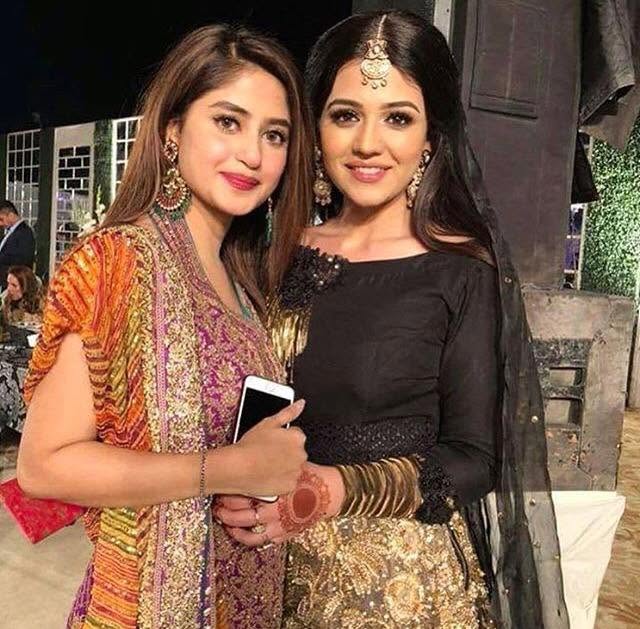 زارا نور عباس انڈسٹری کی دوستی چھوڑنے پر زارا نور عباس انڈسٹری کی دوستی چھوڑنے پر